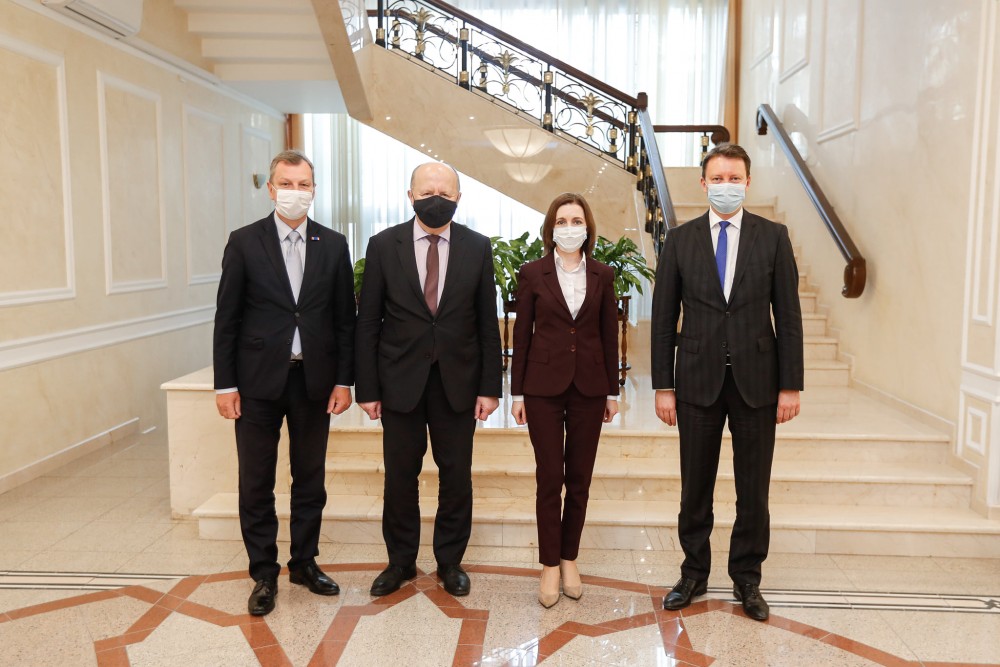 FOTO // Maia Sandu a avut o întrevedere cu eurodeputații Andrius Kubilius, Andrej Halicki și Siegfried Mureșan